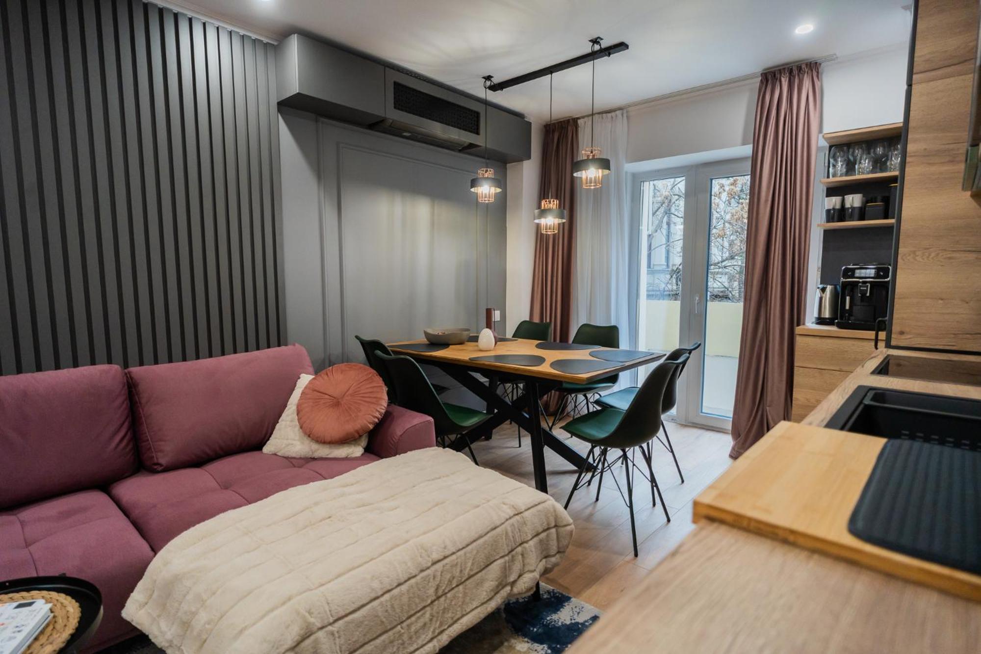 Urban Pearl - Old Town - Unique 4Br/3Ba Apartment Бухарест Экстерьер фото